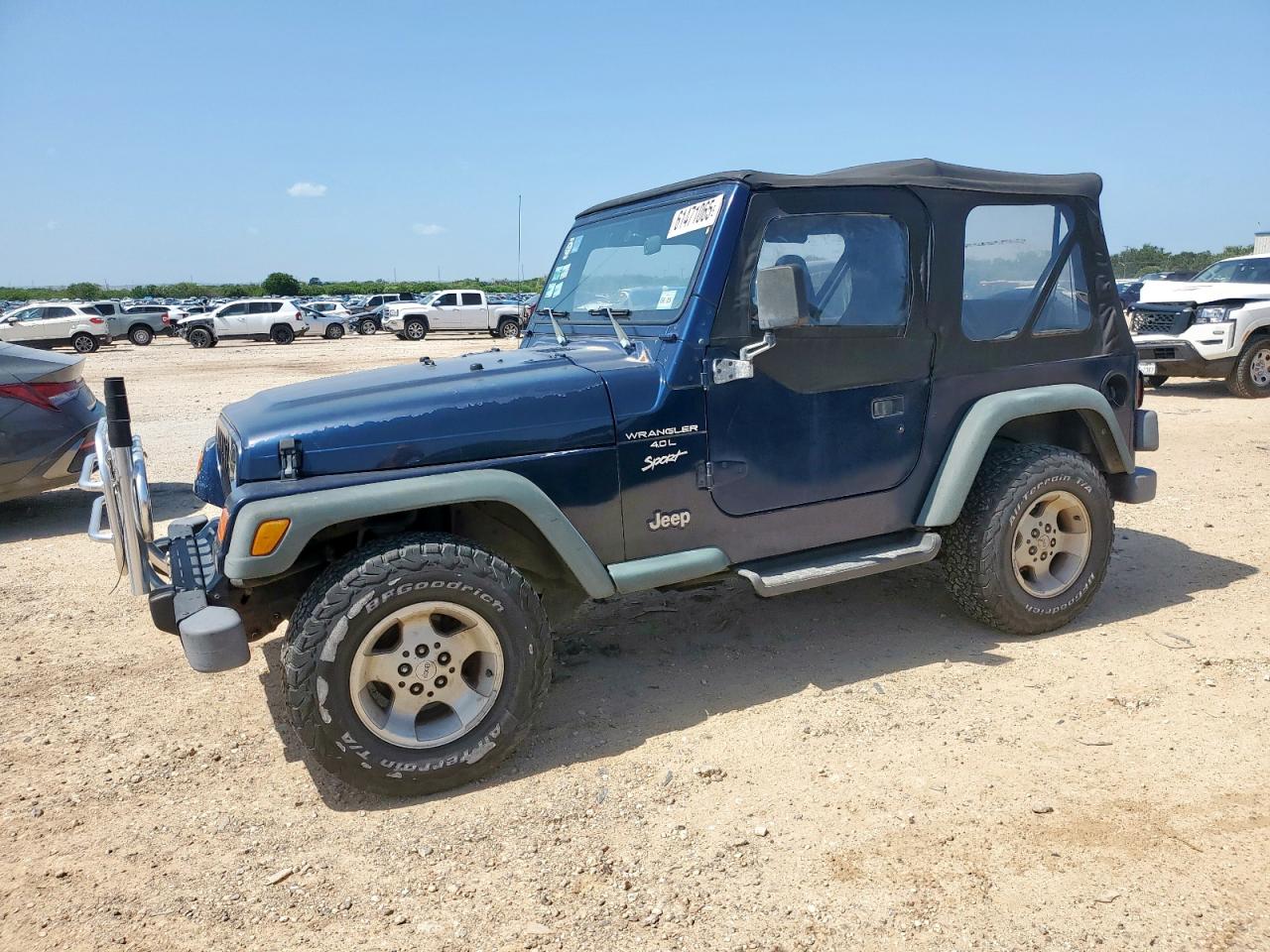 2000 Jeep Wrangler / Tj Sport for Sale in San Antonio, TX - Minor Dent/Scratches