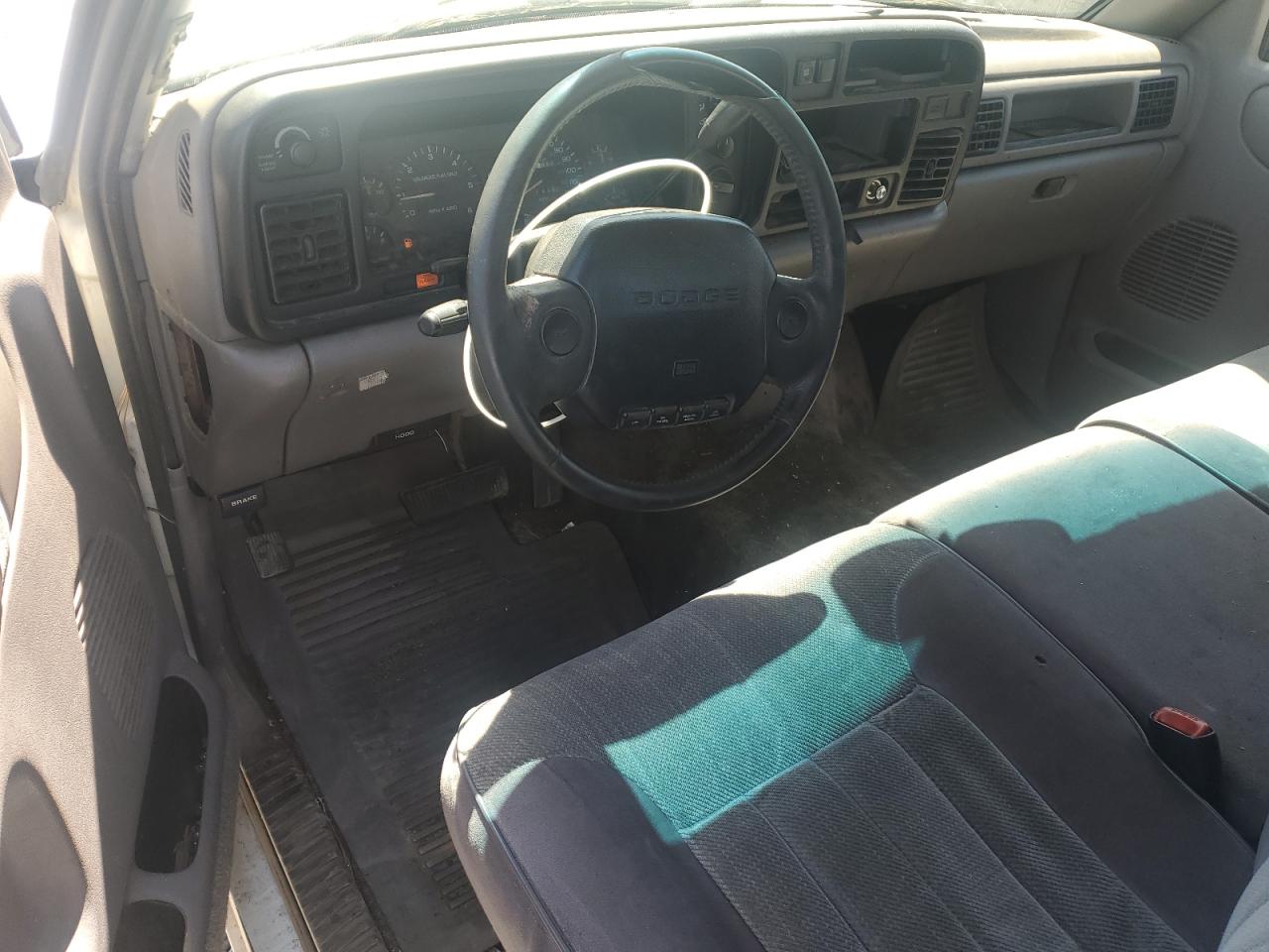 1995 Dodge Ram 1500 VIN: 1B7HC16Z5SS379977 Lot: 62273285