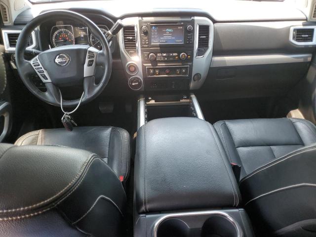  NISSAN TITAN 2018 Чорний