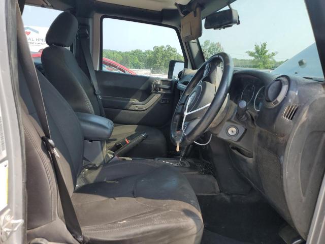  JEEP WRANGLER 2016 Srebrny
