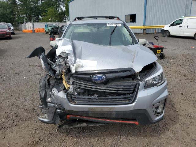  SUBARU FORESTER 2019 Srebrny