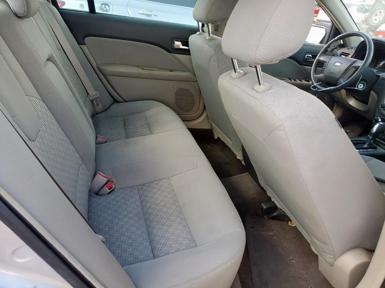 FORD FUSION 2011 VIN 3FAHP0GA1BR107452 фото 10