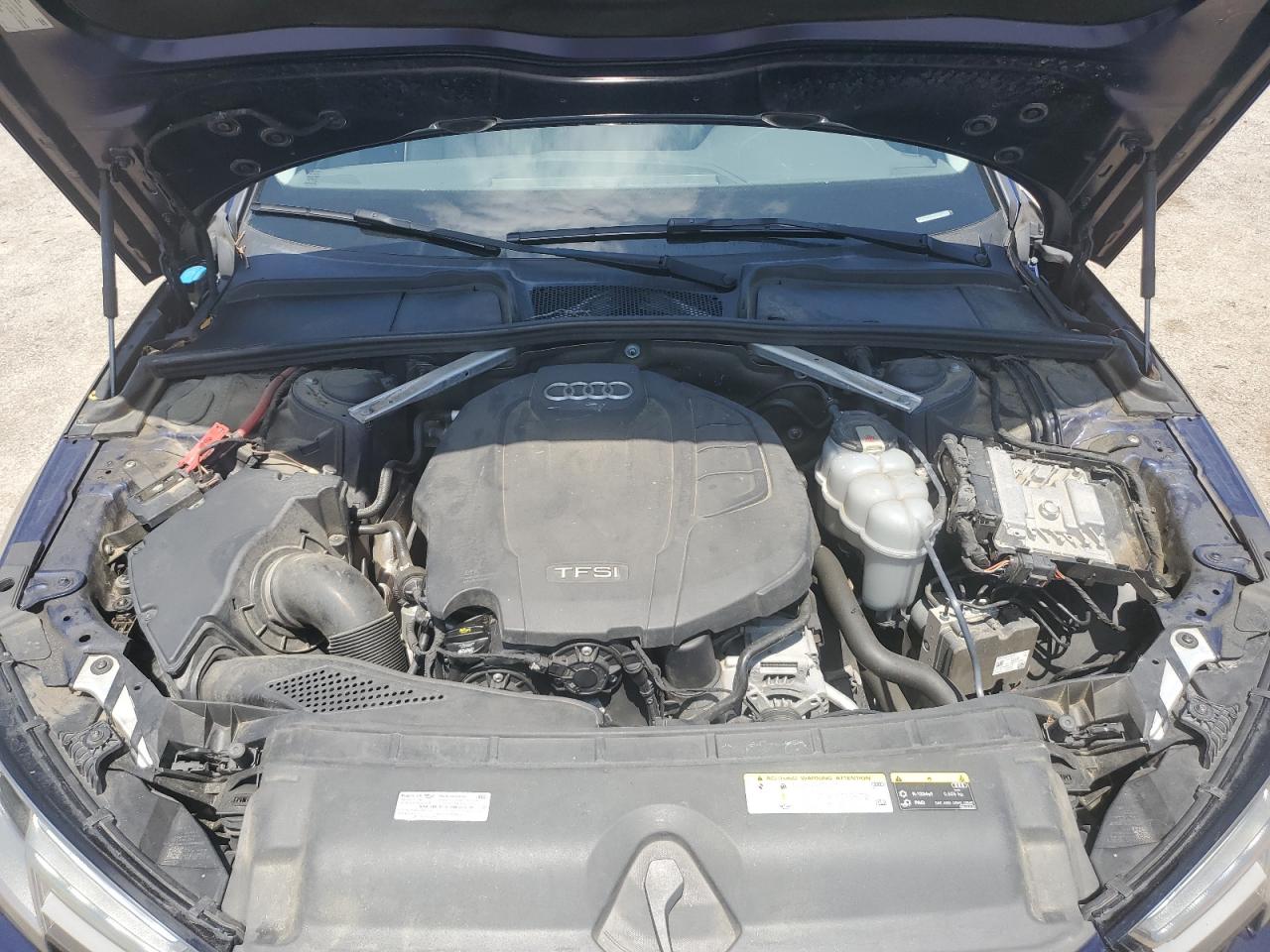 2019 Audi A4 Premium VIN: WAUDNAF44KN020483 Lot: 60300855