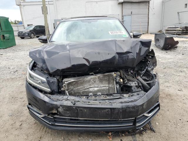 VOLKSWAGEN PASSAT 2017 Black