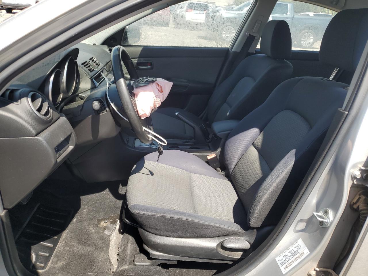2004 Mazda 3 I VIN: JM1BK12FX41105445 Lot: 58930825