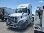 Homestead, FL에서 판매 중인 2016 Freightliner Cascadia 125  - Minor Dent/Scratches