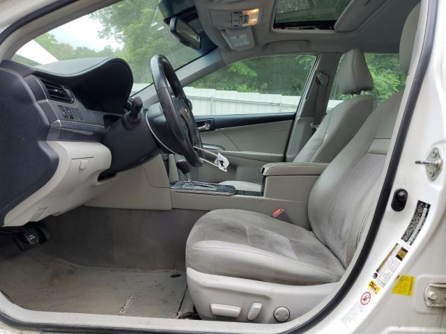 Sedans TOYOTA CAMRY 2014 Biały