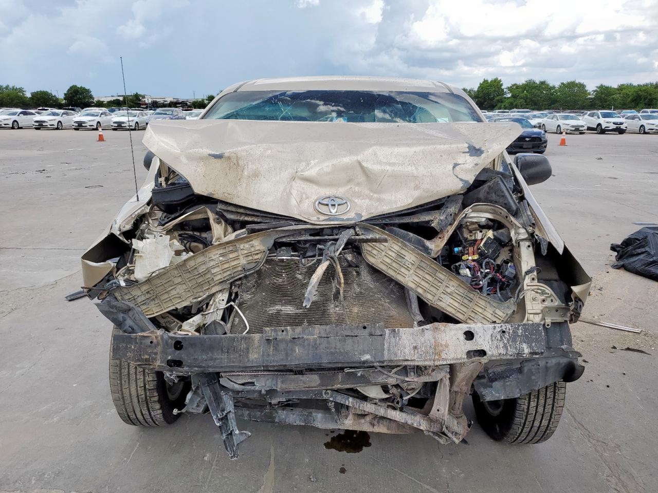 TOYOTA All Models 2014 VIN 5TDZK3DC7ES469663 фото 5