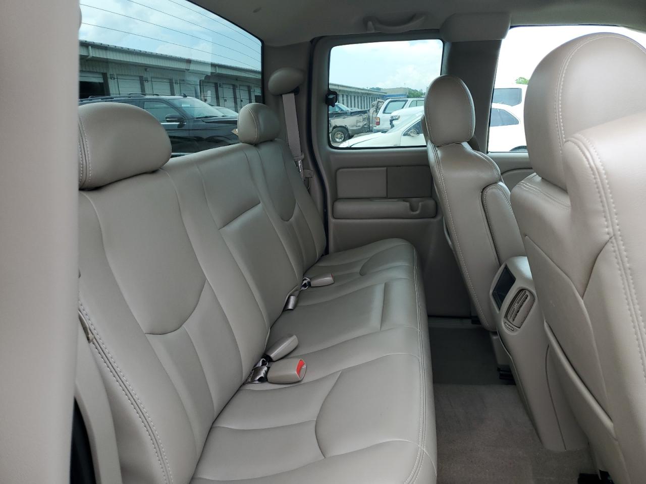 2004 Chevrolet Silverado C1500 VIN: 2GCEC19T641368080 Lot: 62772515