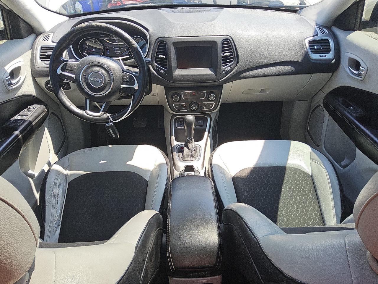 2019 Jeep Compass Latitude VIN: 3C4NJCBB4KT840548 Lot: 61384165