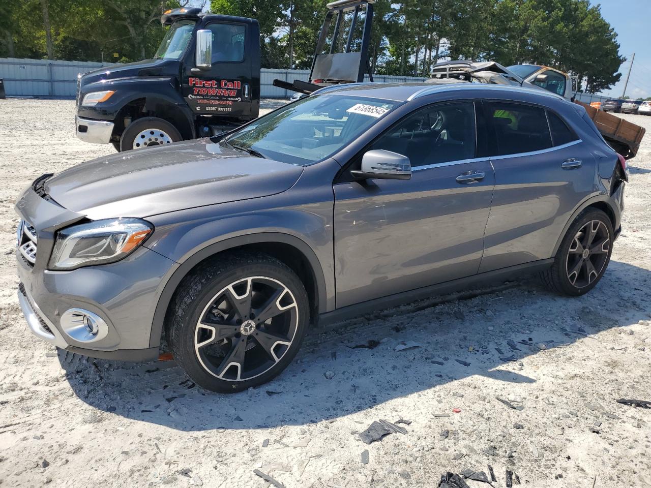 WDCTG4EBXKJ552977 MERCEDES-BENZ GLA-CLASS Photo 1