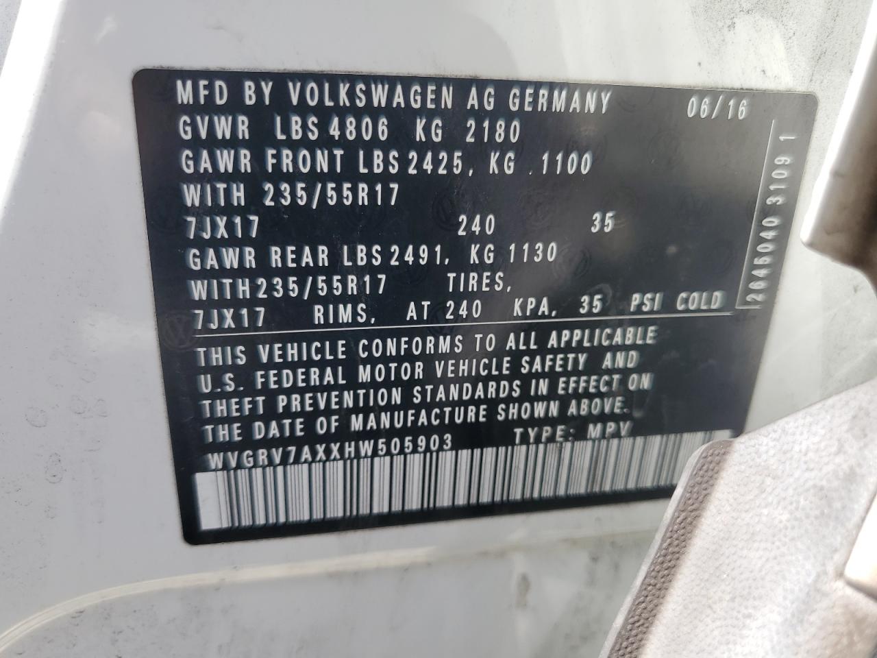 2017 Volkswagen Tiguan Wolfsburg VIN: WVGRV7AXXHW505903 Lot: 62613955