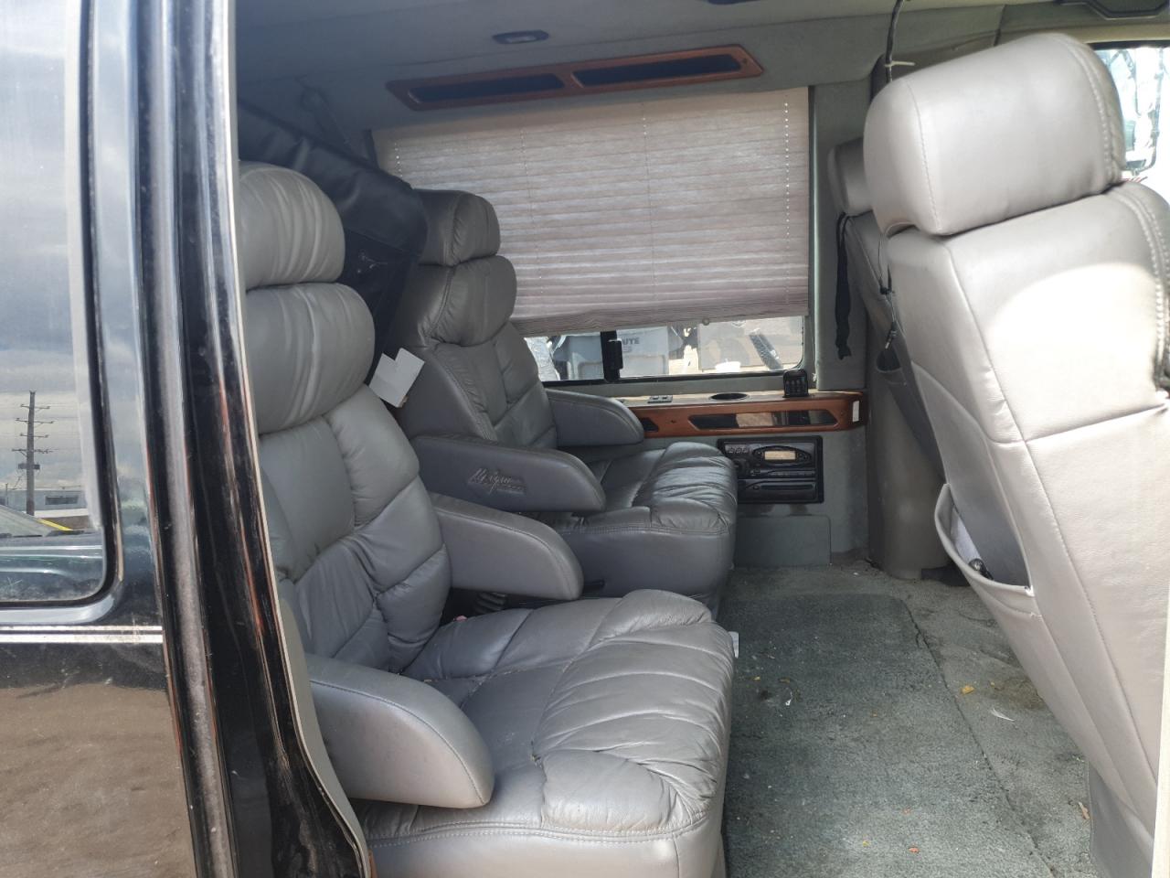 2000 Chevrolet Express G1500 VIN: 1GBFG15R9Y1170094 Lot: 59814765