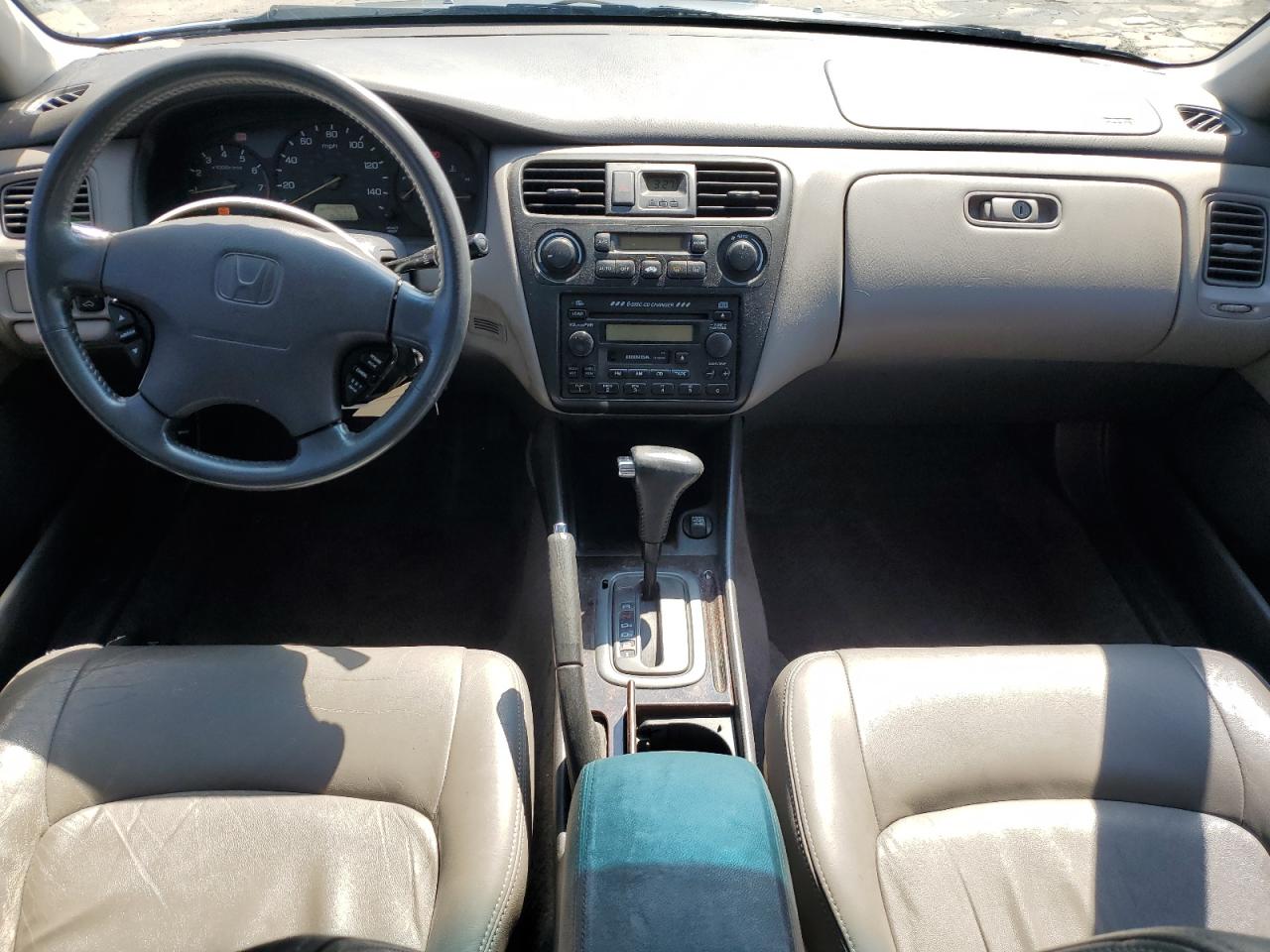 2001 Honda Accord Ex VIN: 1HGCG16551A010988 Lot: 62893475