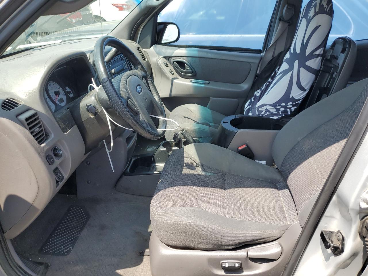 2002 Ford Escape Xlt VIN: 1FMYU03182KC16449 Lot: 61875745