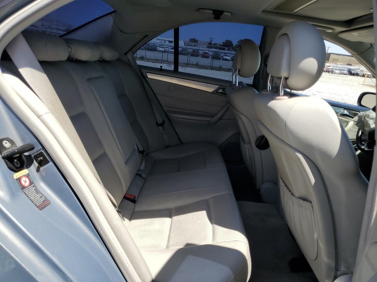 2005 Mercedes-Benz C 230K Sport Sedan VIN: WDBRF40J35F692540 Lot: 61839585