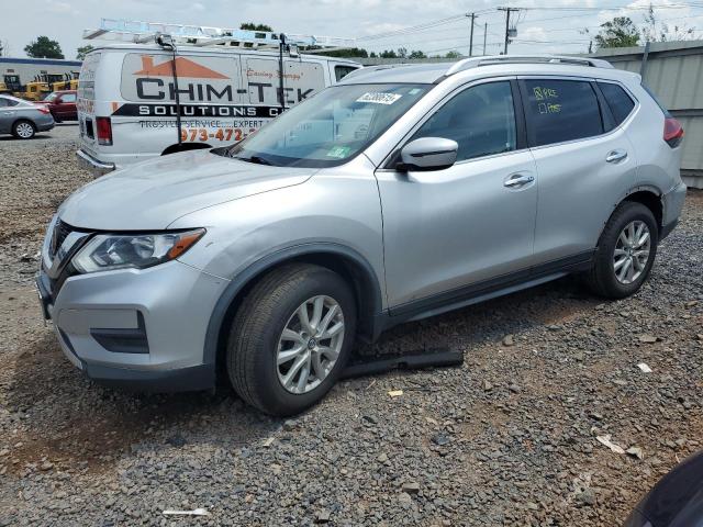  NISSAN ROGUE 2018 Srebrny
