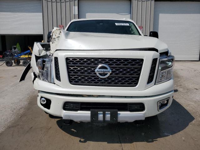  NISSAN TITAN 2019 Biały