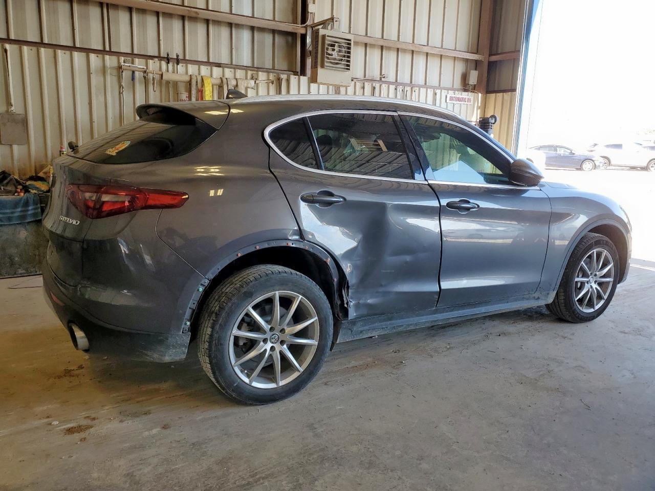 2018 Alfa Romeo Stelvio Ti VIN: ZASFAKBN5J7B60452 Lot: 62751075