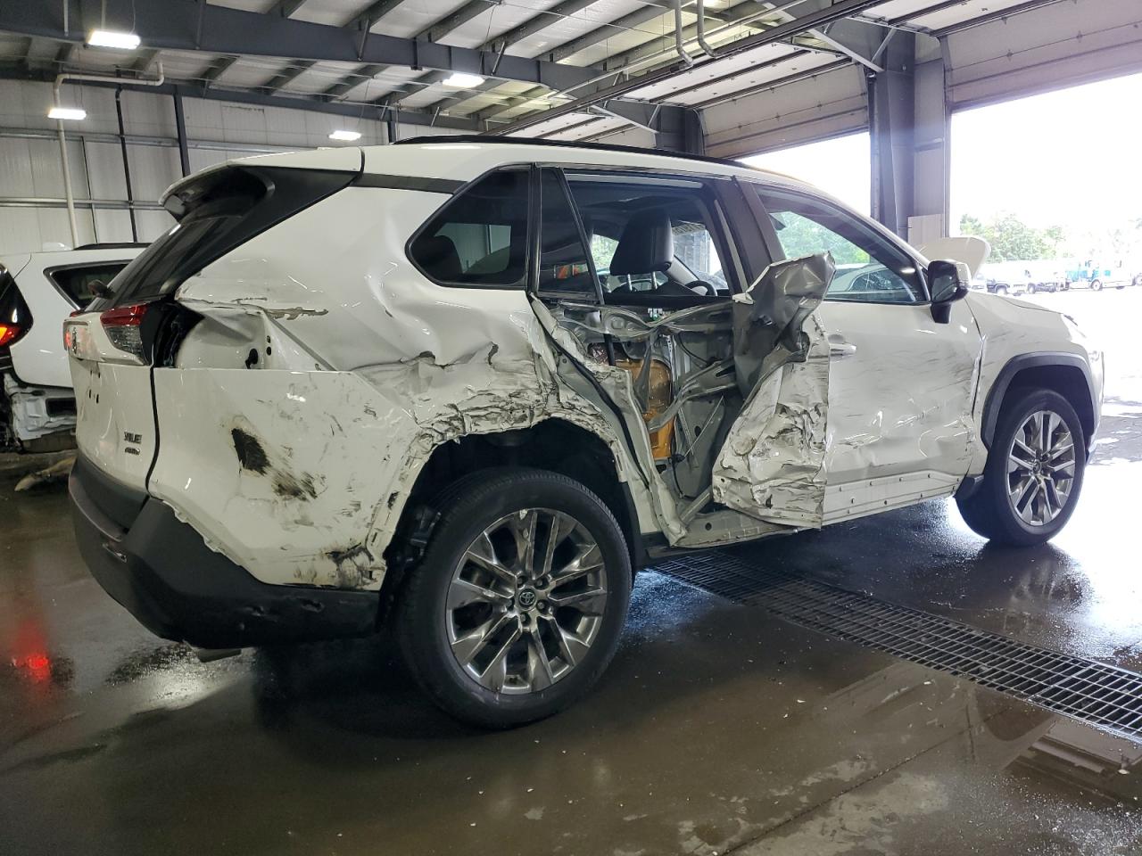 2020 Toyota Rav4 Xle Premium VIN: 2T3A1RFV4LW103348 Lot: 62771975