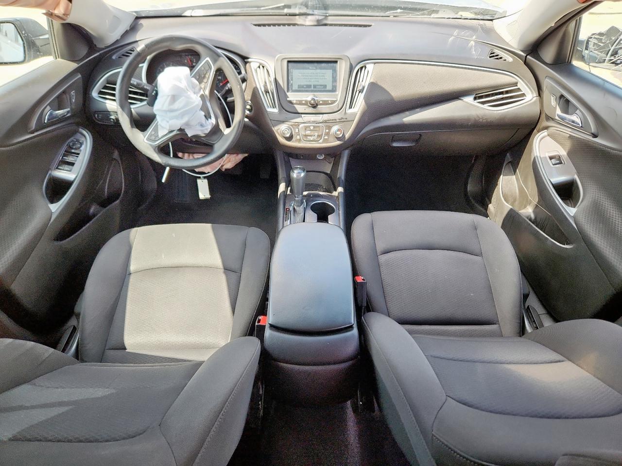 1g1zb5st2jf197752 1G1ZB5ST2JF197752 2018 Chevrolet Malibu Ls