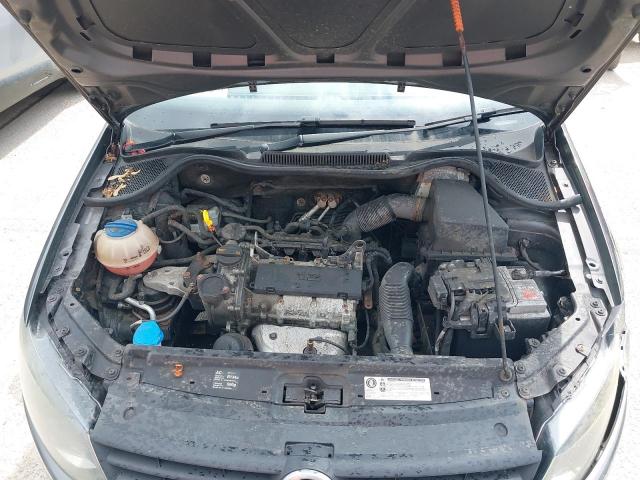 2010 VOLKSWAGEN POLO S 60