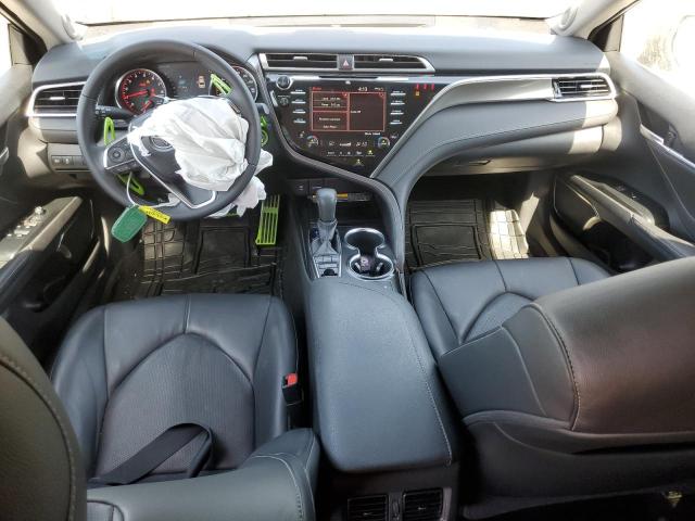  TOYOTA CAMRY 2018 Granatowy