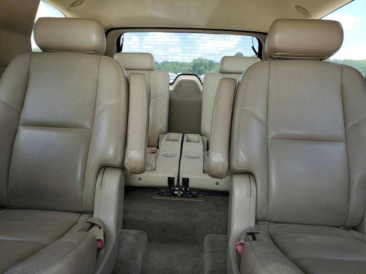 2009 Cadillac Escalade Luxury VIN: 1GYFK23209R224272 Lot: 59886345