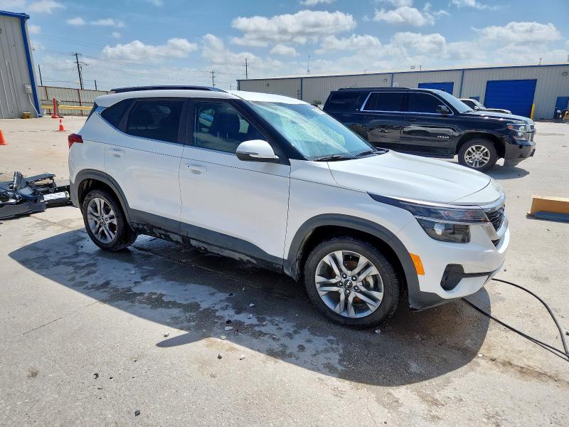  KIA SELTOS 2023 Белы