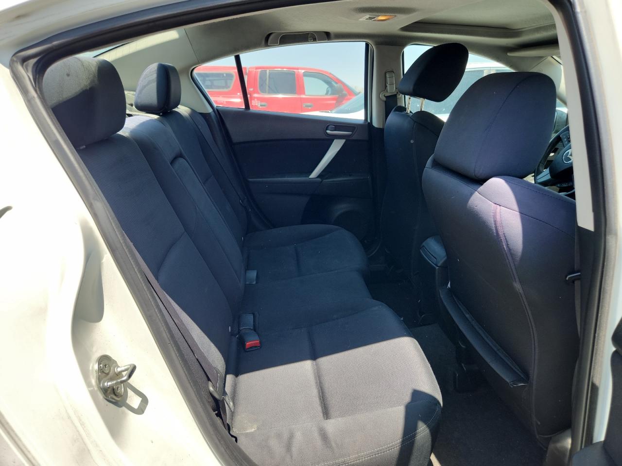 MAZDA MAZDA3 2011 VIN JM1BL1U53B1431294 фото 10