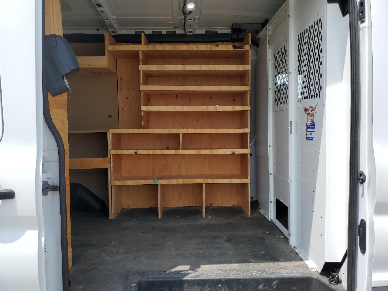 2018 Ford Transit T-250 VIN: 1FTYR1CM7JKB44650 Lot: 58900865