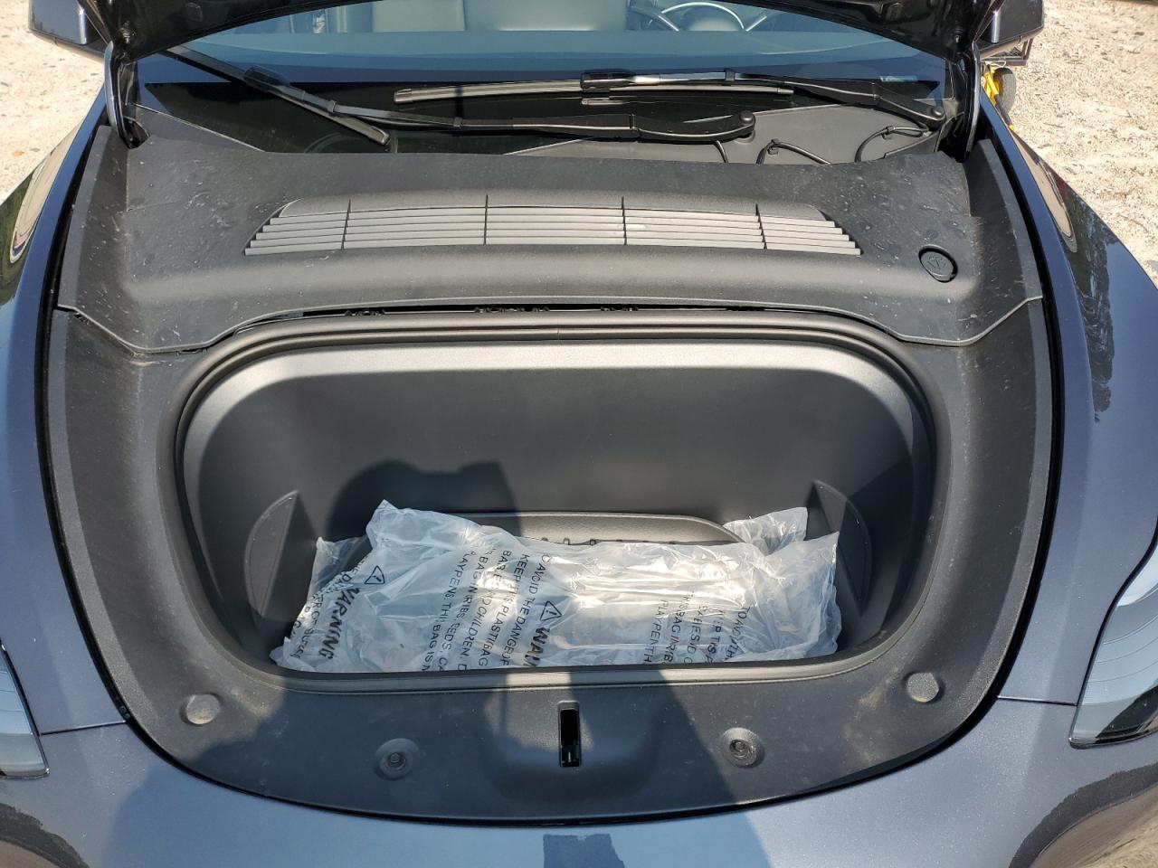 2024 Tesla Model Y VIN: 7SAYGDED2RA334739 Lot: 58932355