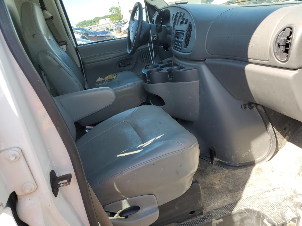 2006 Ford Econoline E350 Super Duty Van VIN: 1FTSE34L76DB10920 Lot: 62496745