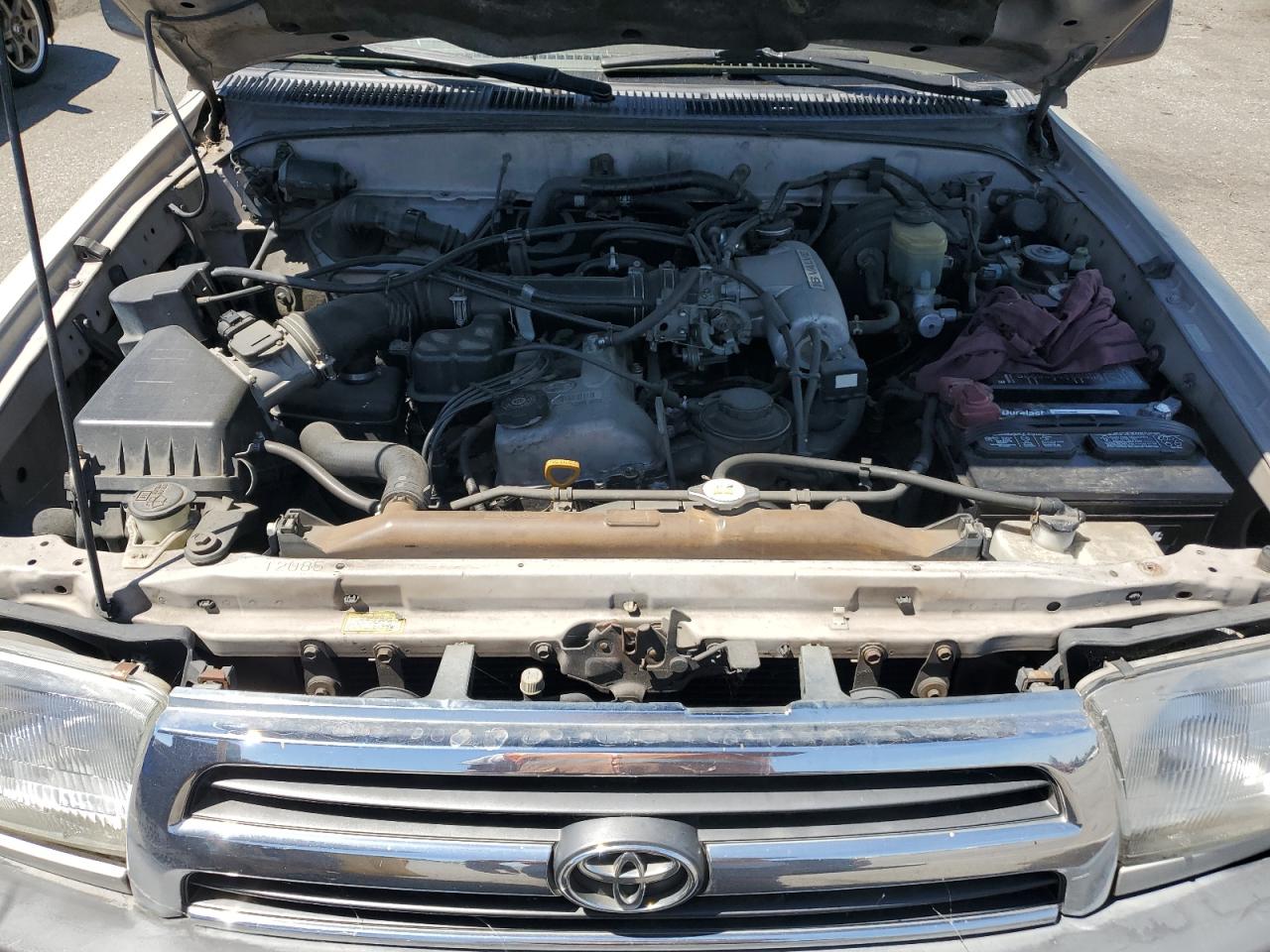 1999 Toyota 4Runner VIN: JT3GM84R6X0046960 Lot: 62813805