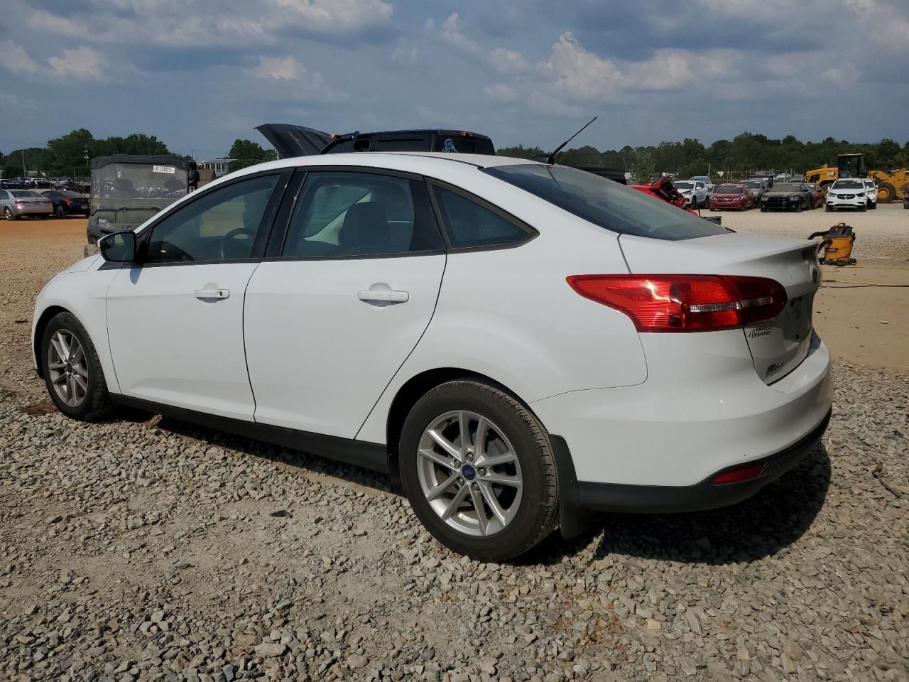 FORD FOCUS 2016 VIN 1FADP3F28GL241794 фото 2