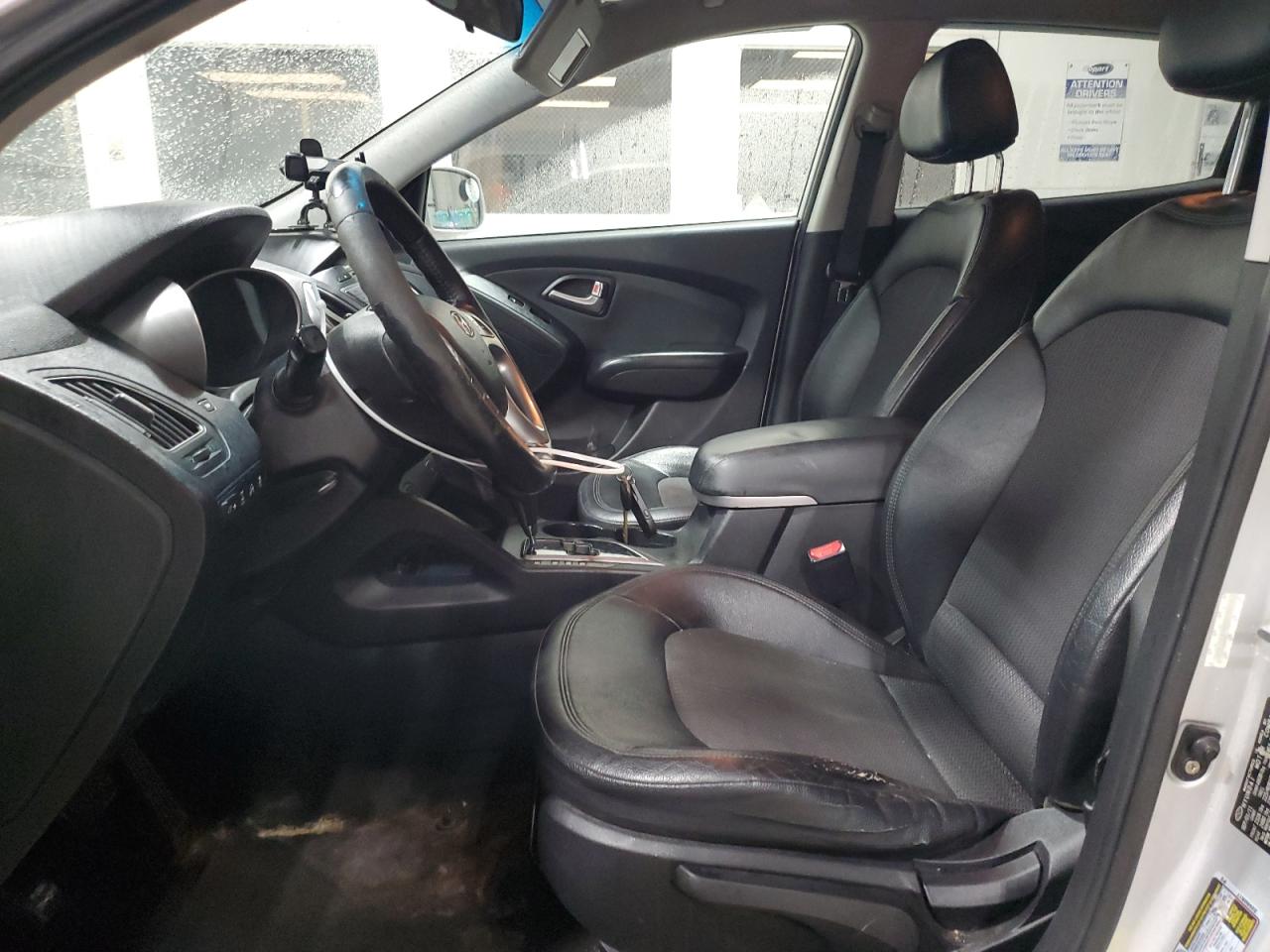 HYUNDAI TUCSON 2012 VIN KM8JUCAC6CU379419 фото 7
