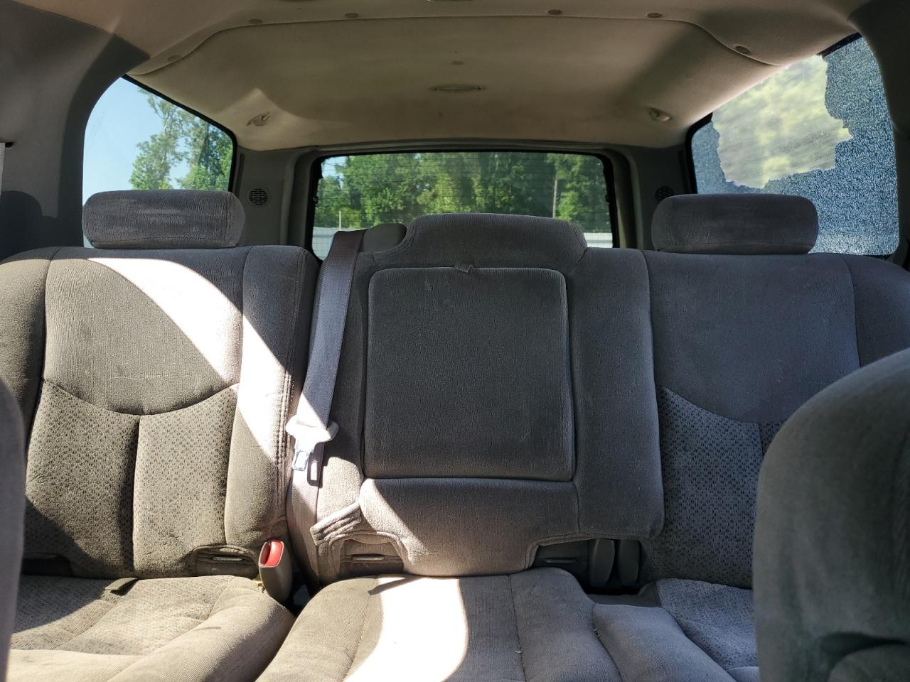 2005 Chevrolet Suburban C1500 VIN: 3GNEC16Z85G104660 Lot: 61638465