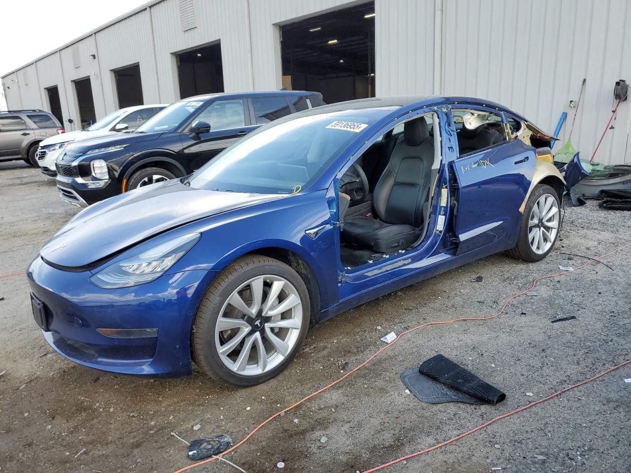 2019 Tesla Model 3 for Sale in Jacksonville, FL - Side