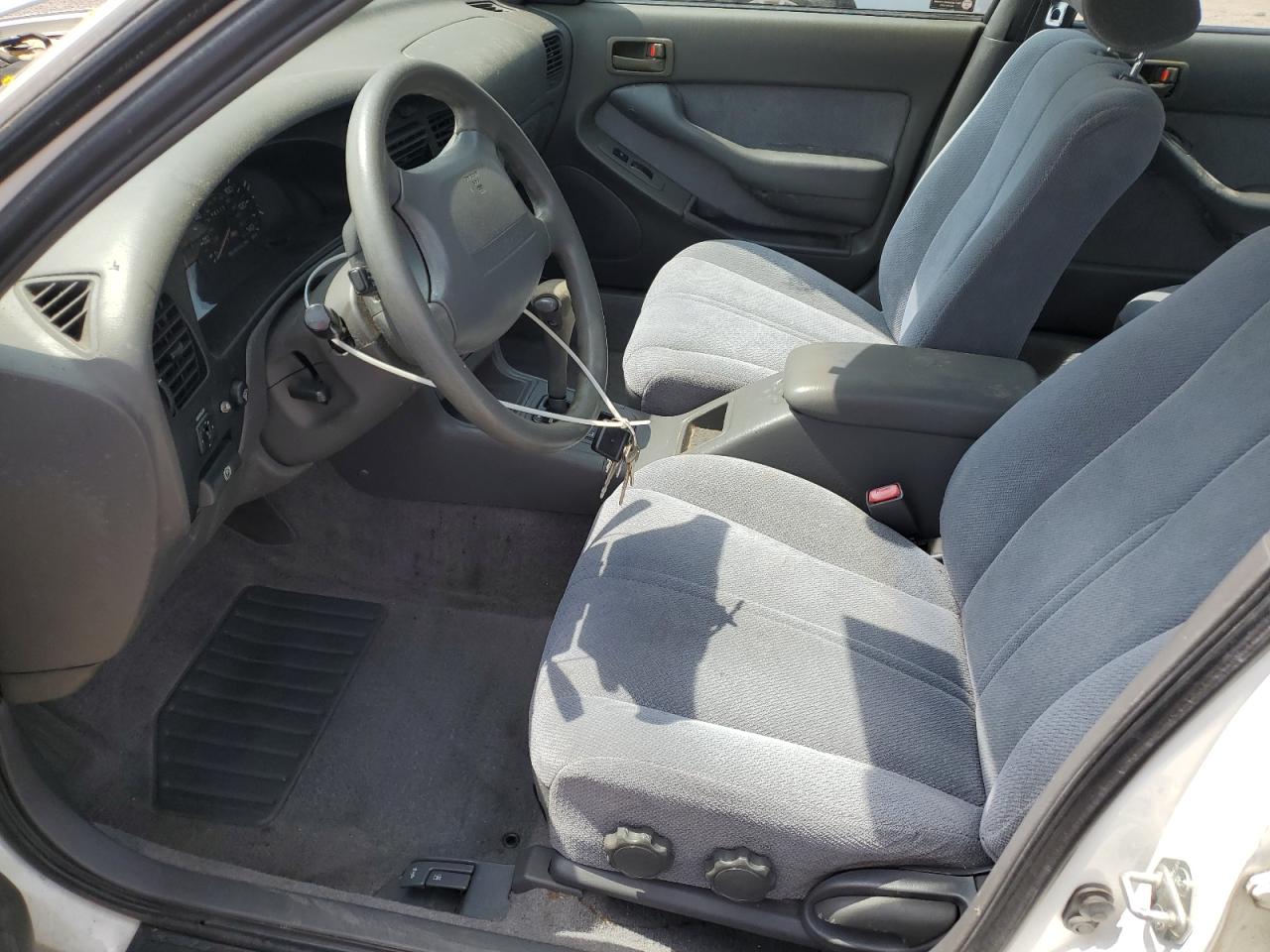 1995 Toyota Camry Le VIN: 4T1GK12E2SU087124 Lot: 61196345