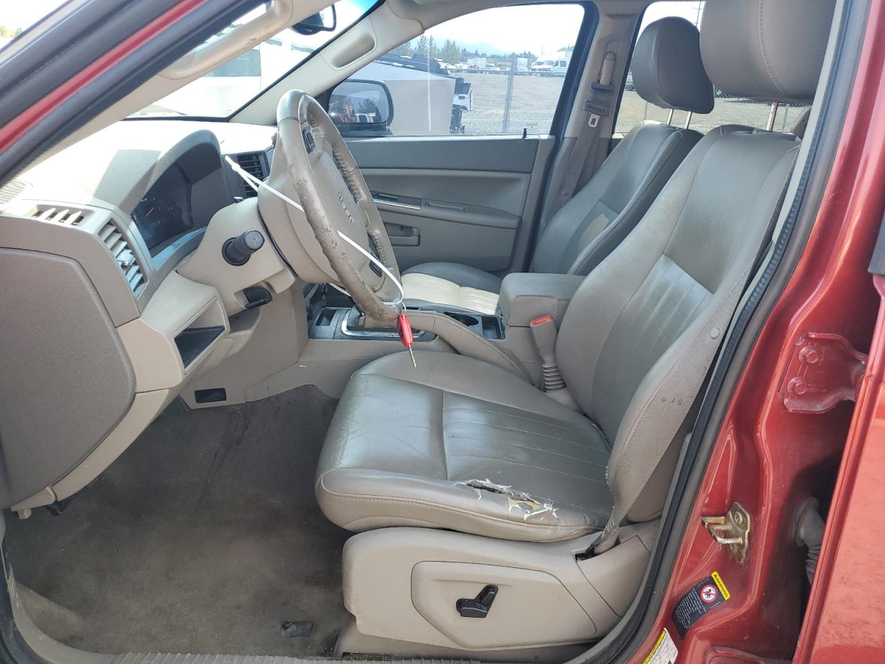 2005 Jeep Grand Cherokee Laredo VIN: 1J8GR48K05C605510 Lot: 61648735