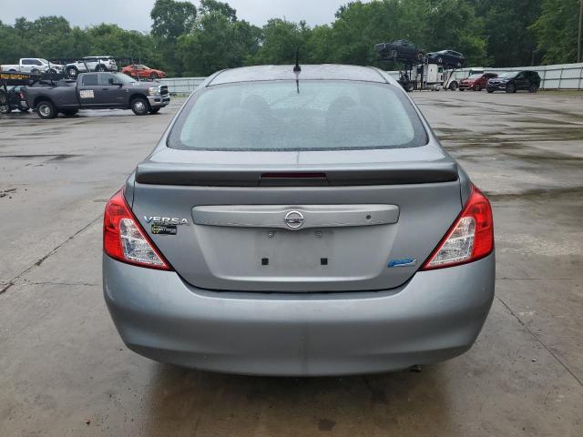 Sedans NISSAN VERSA 2014 Silver