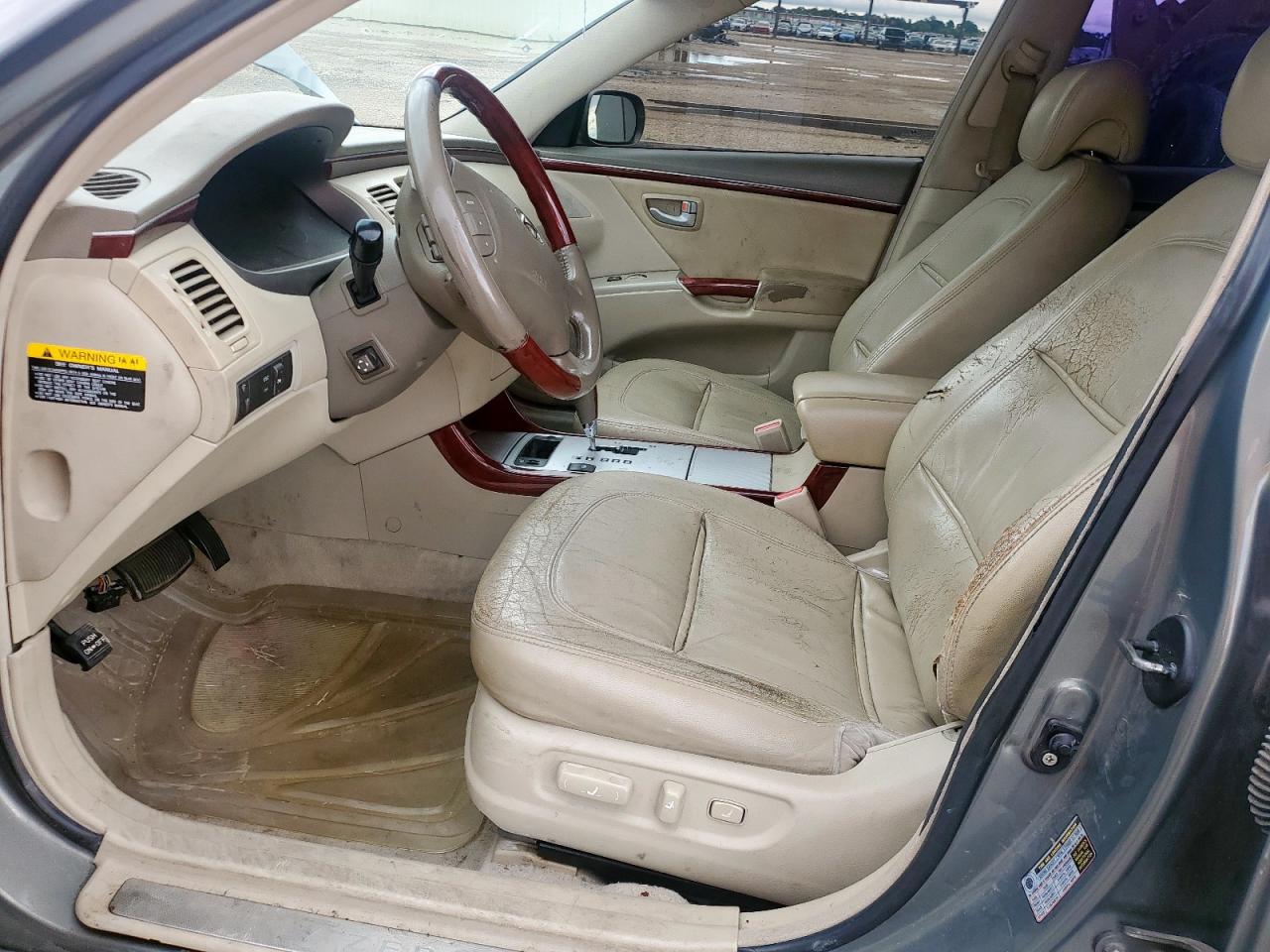2008 Hyundai Azera Se VIN: KMHFC46F78A251572 Lot: 59020125