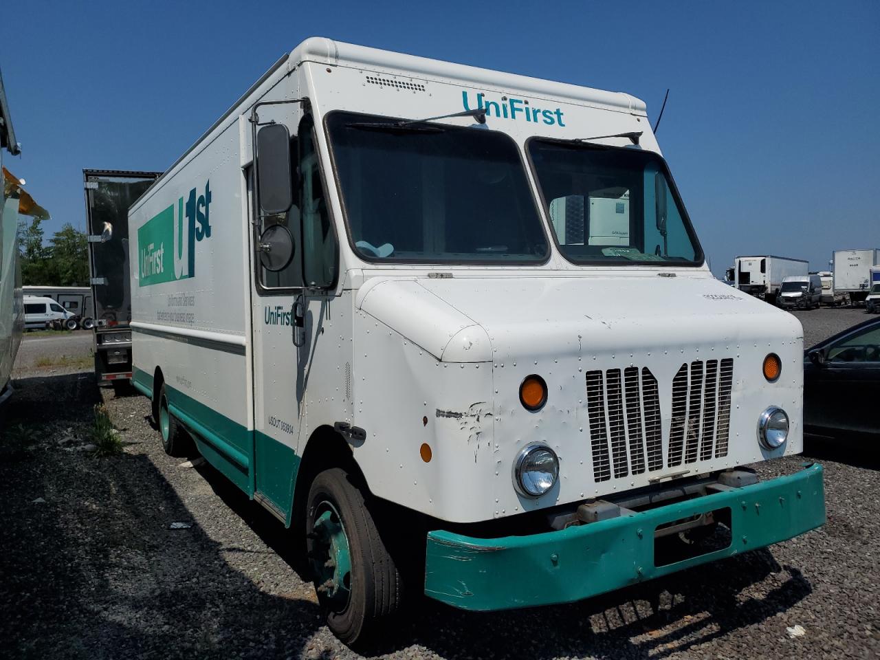 WORKHORSE CUSTOM CHASSIS ALL MODELS 2011 VIN 5B4LFG2E3B3443540 фото 4