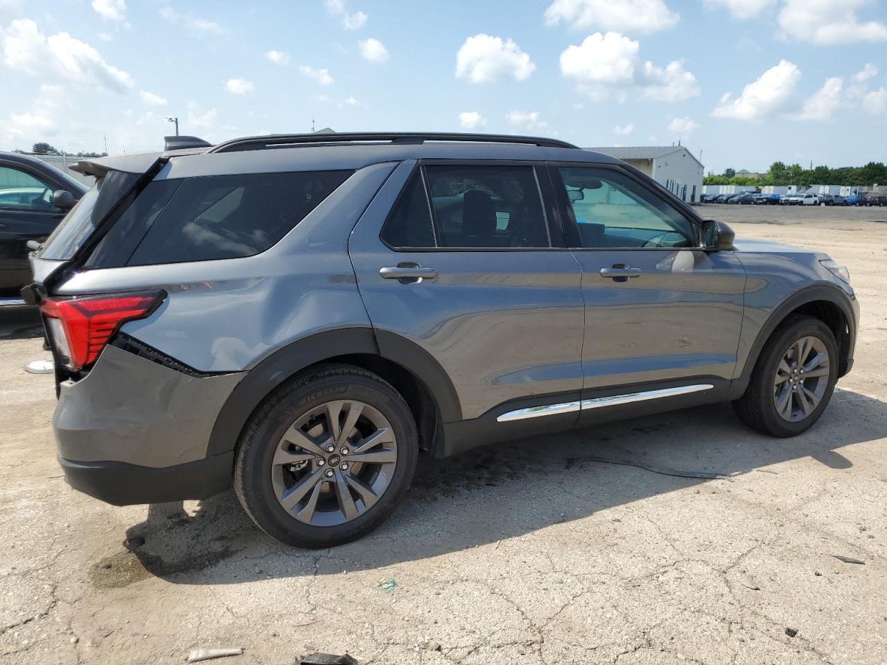 FORD EXPLORER A 2025 VIN 1FMUK8DH3SGB30029 фото 3