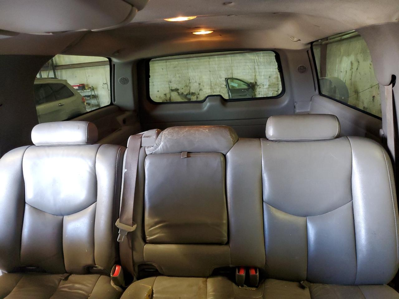 2005 Chevrolet Suburban K1500 VIN: 3GNFK16Z95G230940 Lot: 61540725