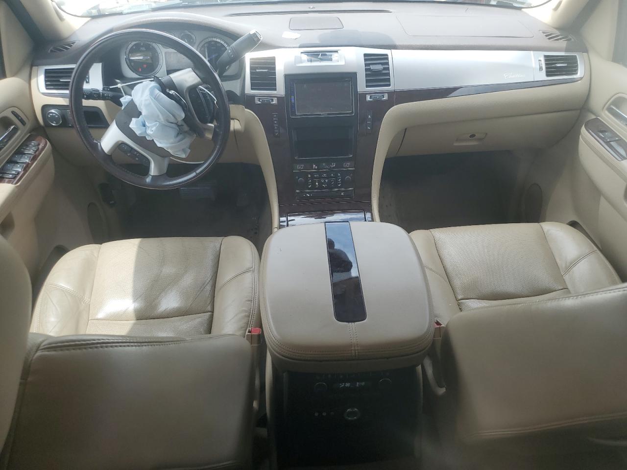 2010 Cadillac Escalade Esv Premium VIN: 1GYUCJEF5AR197895 Lot: 60897755