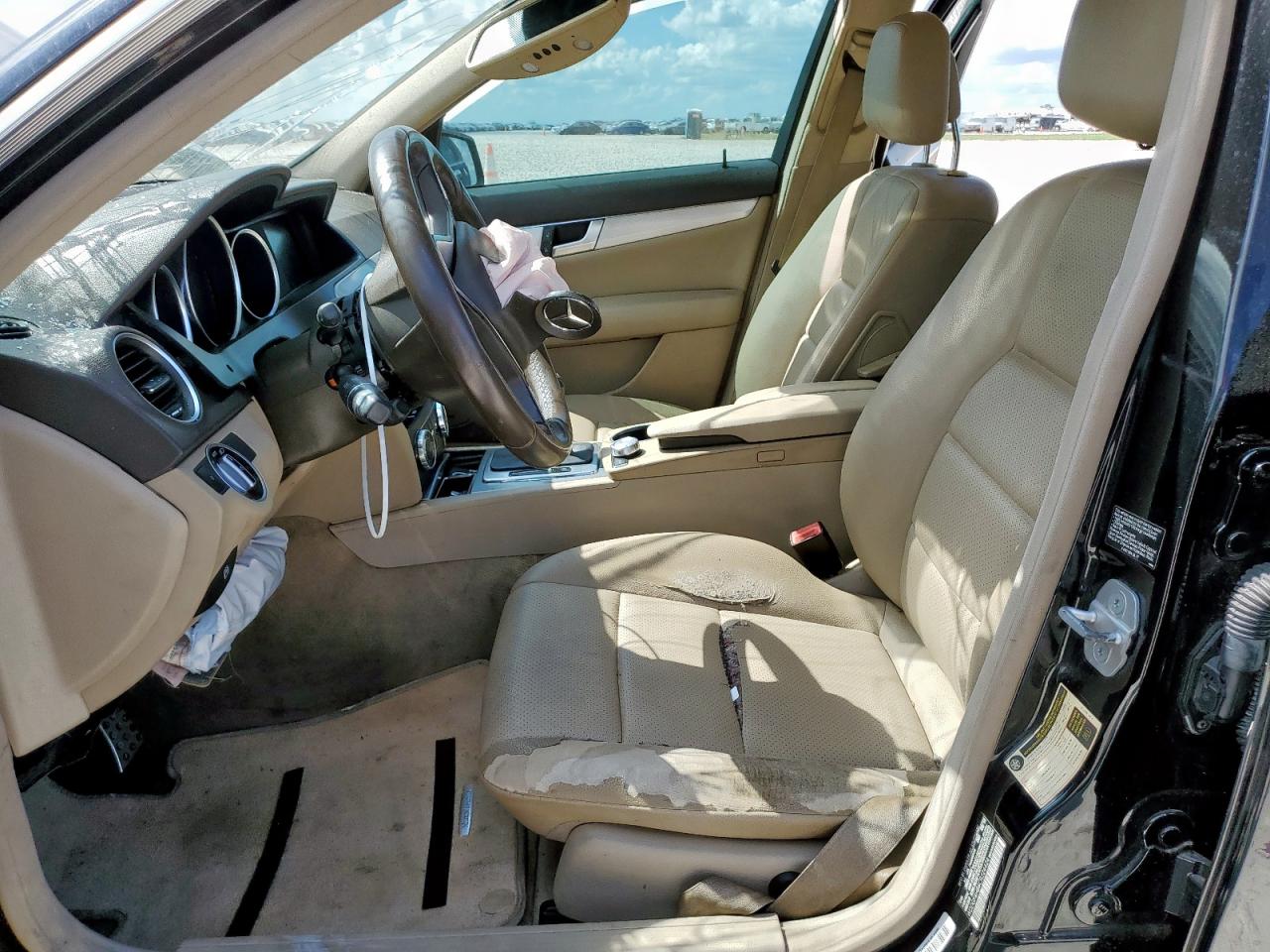 2012 Mercedes-Benz C 250 VIN: WDDGF4HB8CR224424 Lot: 62462355