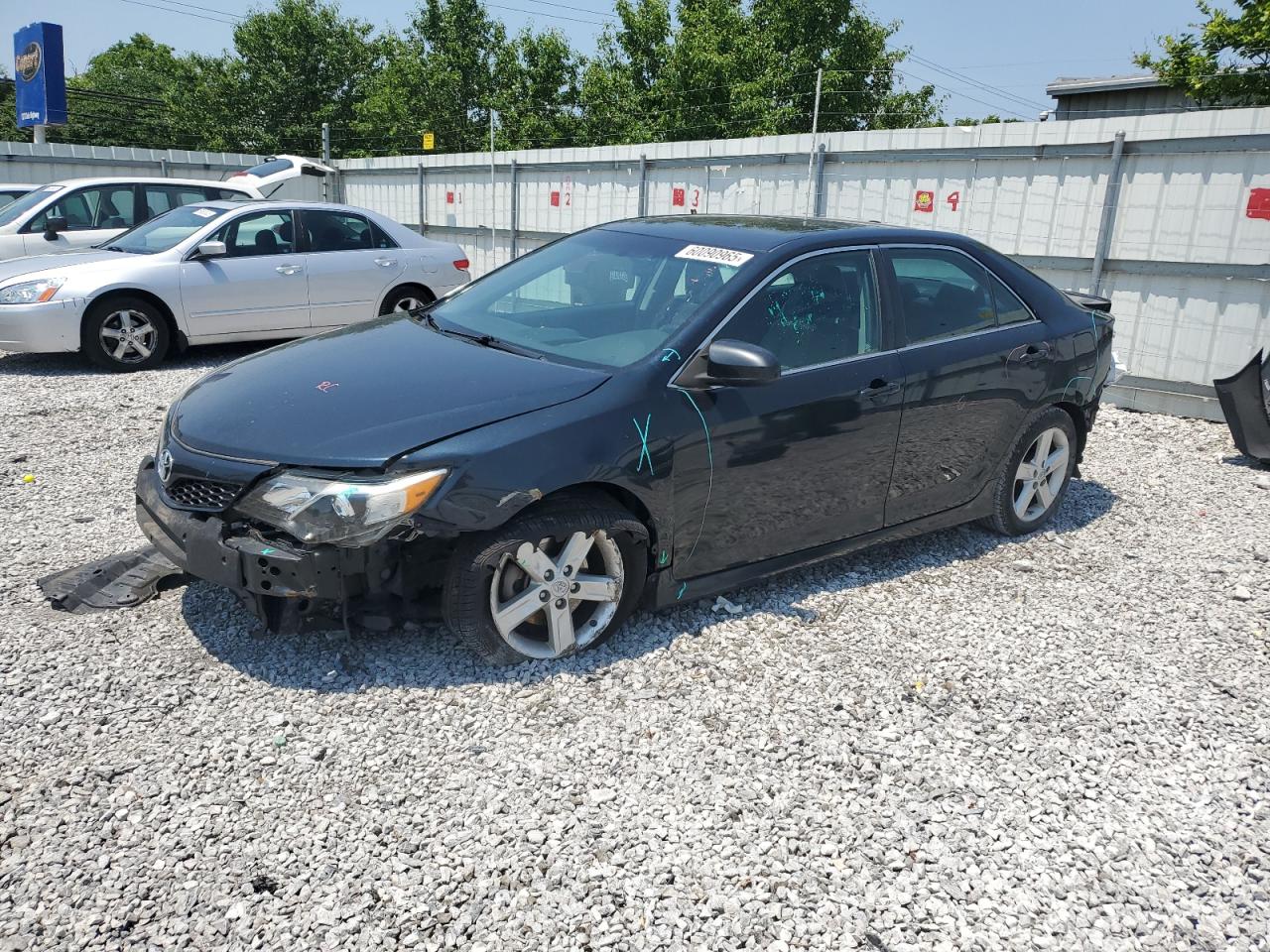 2014 Toyota Camry L for Sale in Walton, KY - Front End