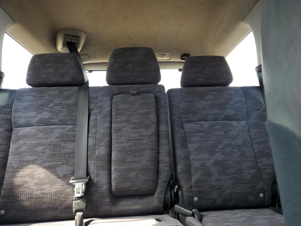 2003 Honda Cr-V Lx VIN: JHLRD68493C000140 Lot: 61924265