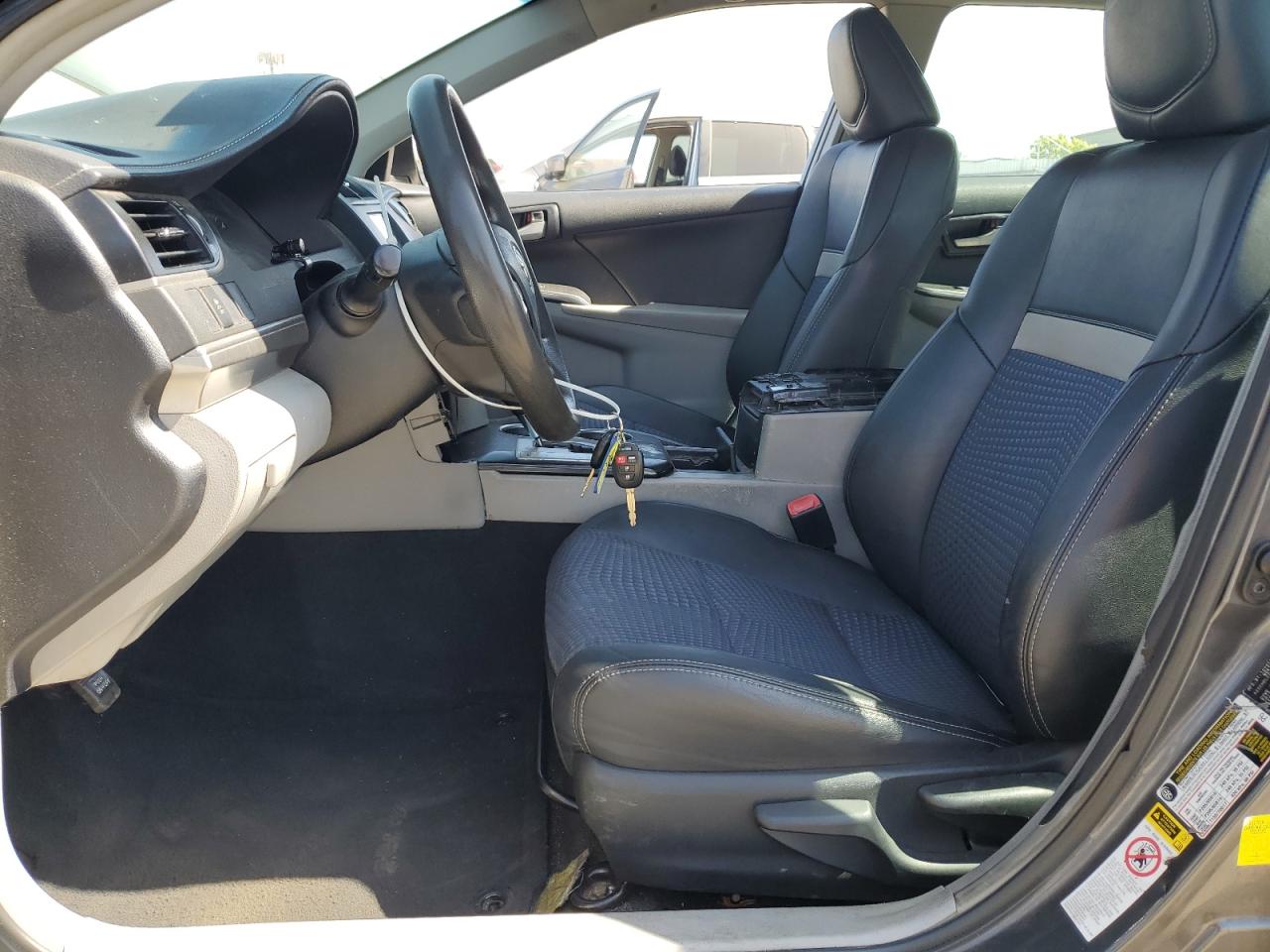 2014 Toyota Camry L VIN: 4T4BF1FK9ER345499 Lot: 62547775